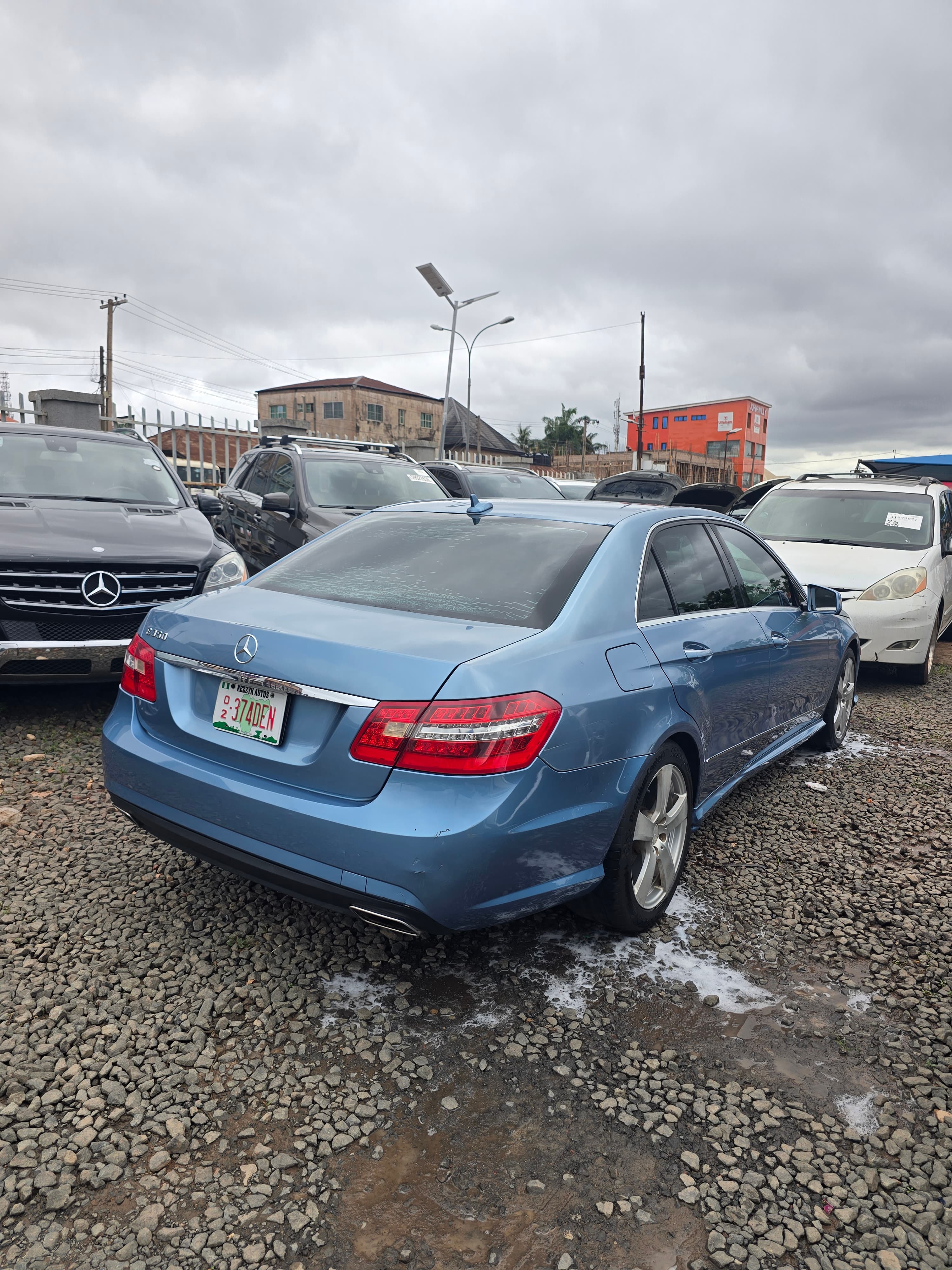 2010 MERCEDES  E350