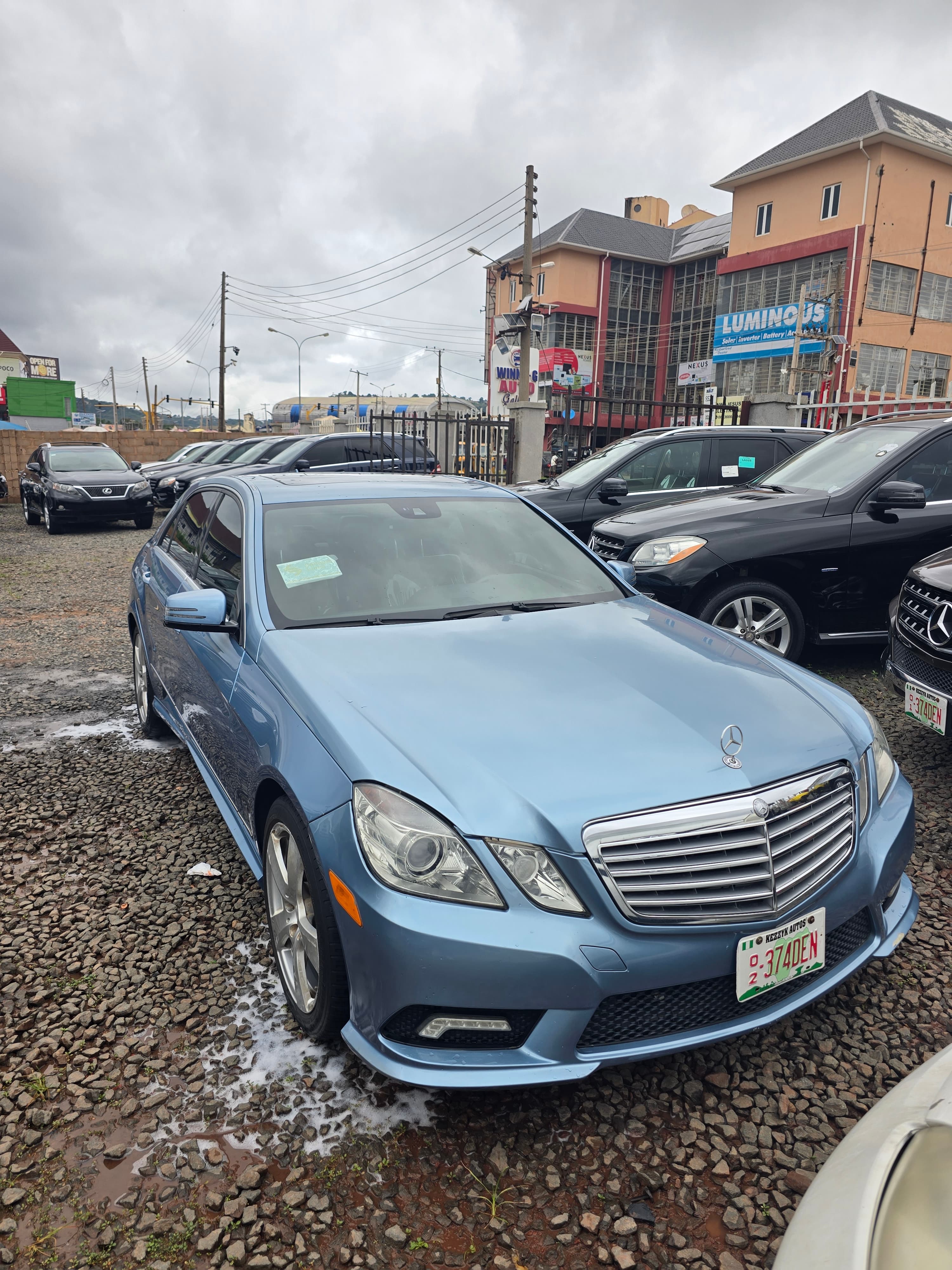 2010 MERCEDES  E350