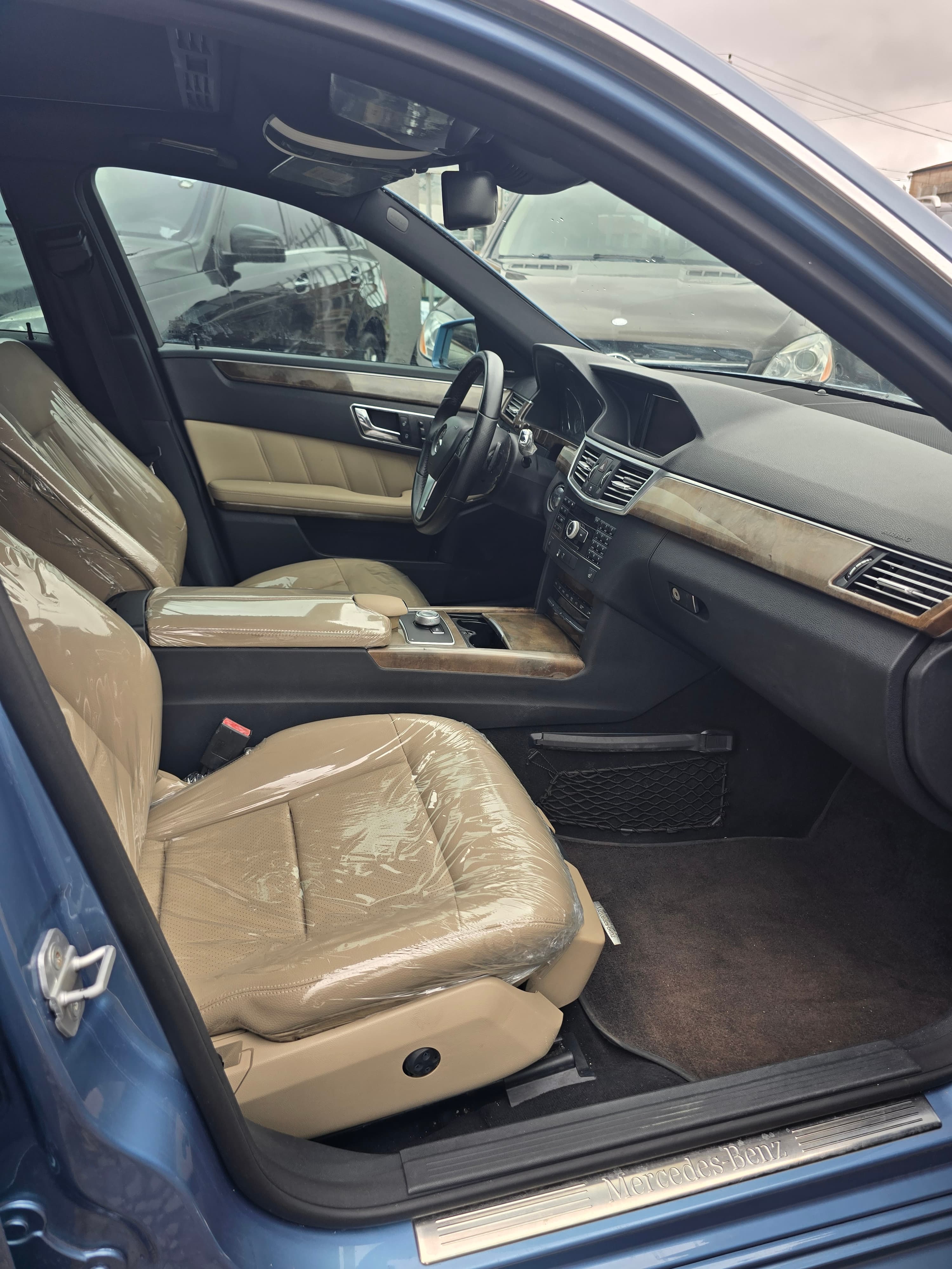 2010 MERCEDES  E350
